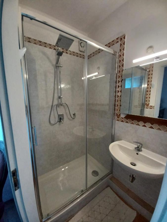 Casa Vacanze L'Acquerello Lari Zewnętrze zdjęcie