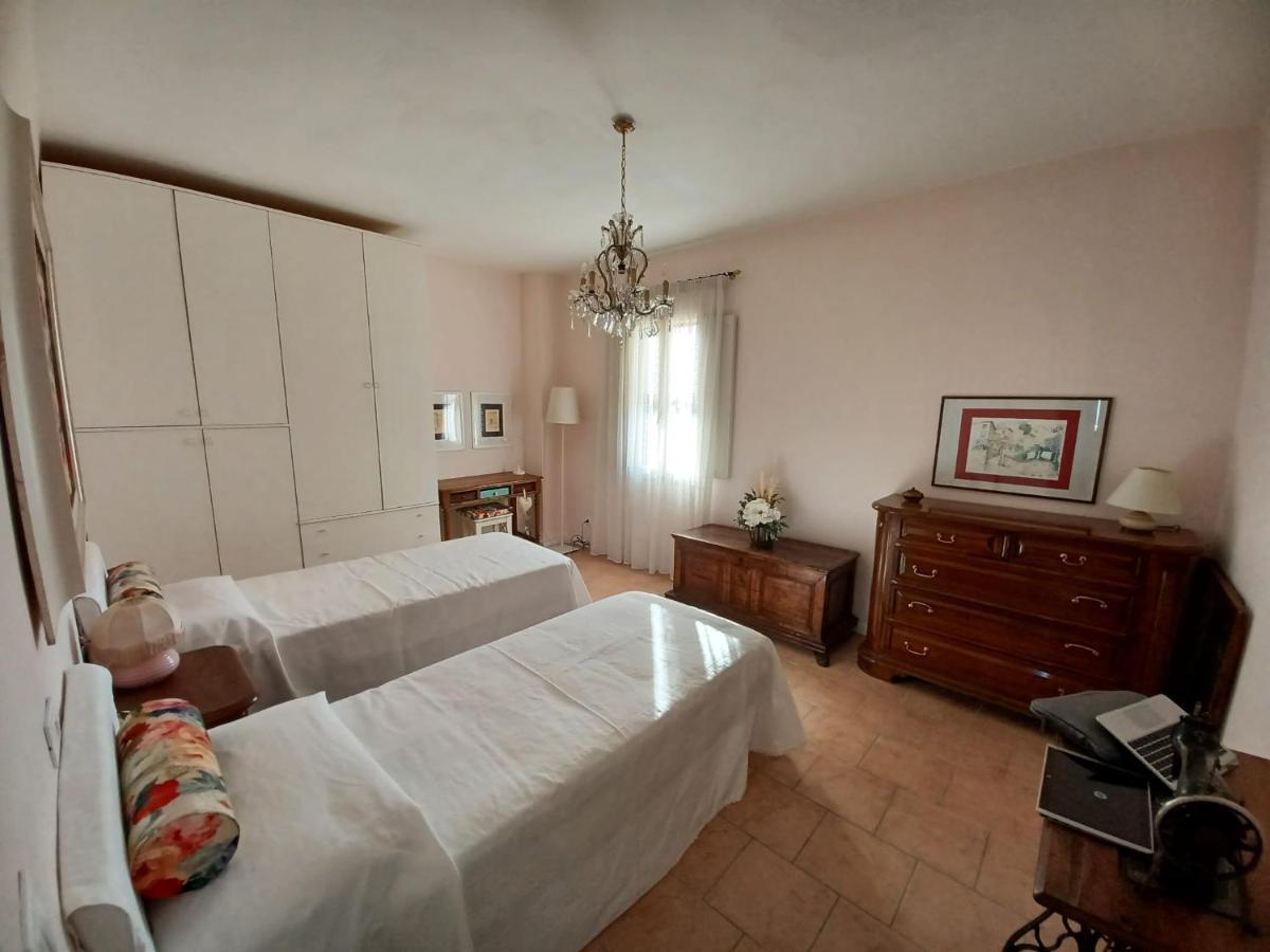 Casa Vacanze L'Acquerello Lari Zewnętrze zdjęcie