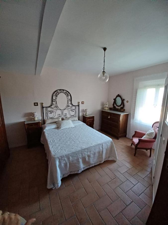Casa Vacanze L'Acquerello Lari Zewnętrze zdjęcie